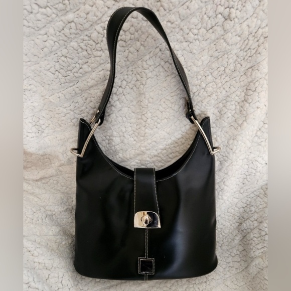 Dooney and Burke vintage Black Leather Shoulder Bag - Picture 13 of 13